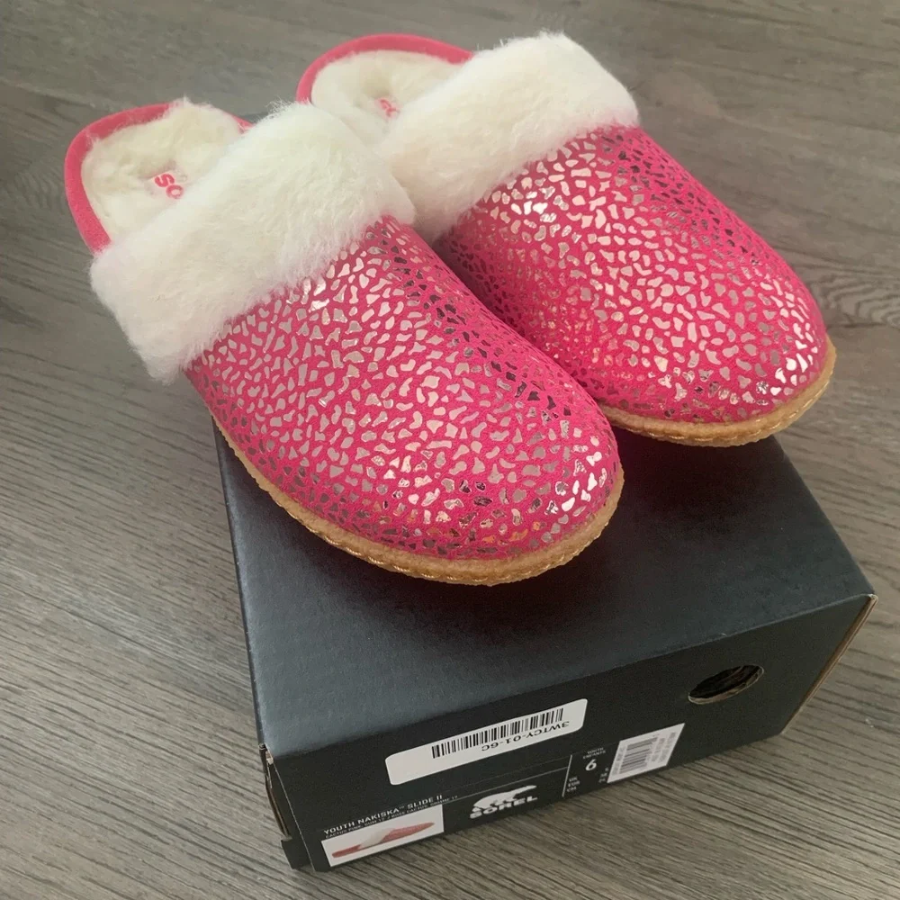 Sorel‎ Nakiska Slide II Faux Fur Slippers Youth Size 6/EU 38 - Cactus Pink - NWB
